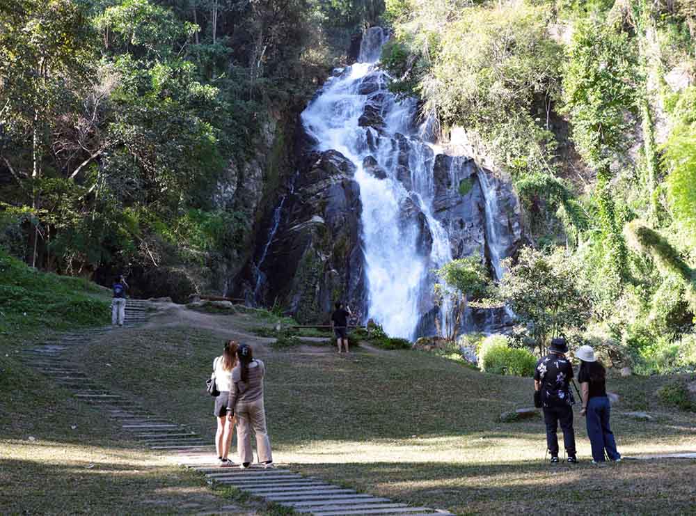 Mae Tia Waterfall in Op Luang National Park | Chiang Mai