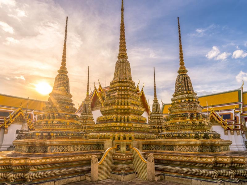 Wat Pho or Wat Phra Kaew. (วัดโพธิ์ วัดพระนอน หรือวัดพระเชตุพน) Bangkok 1694831299ProductAdd02.jpg