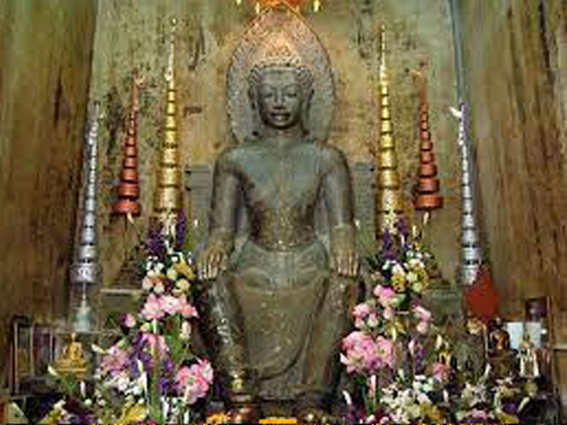 Wat Na Phra Men (วัดหน้าพระเมรุ ) Ayutthaya 1695311277Thailand02.jpg