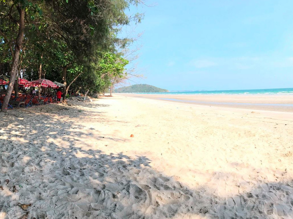 ที่ท่องเที่ยว Mae Ram Phueng Beach Rayong (หาดแม่รำพึง) ระยอง 1695661581Thailand03.jpg