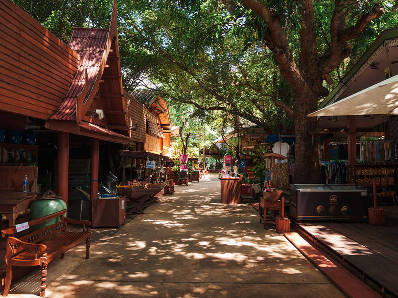 Niramit Ang Thong Restaurant (ร้านอาหารนิรมิต) Ang Thong 1696348713Thailand02.jpg
