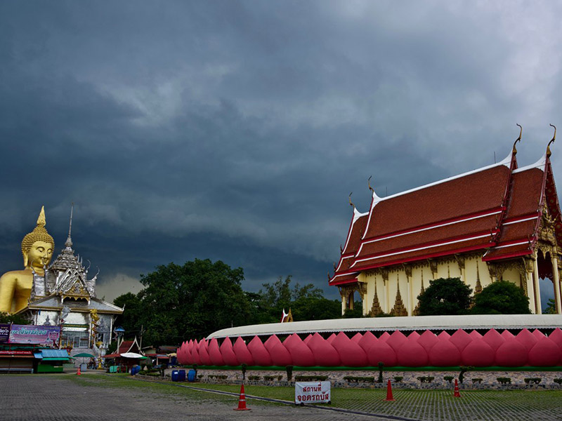 Wat Muang temple (วัดม่วง) Big Buddha | Ang Thong 1696350312Thailand04.jpg