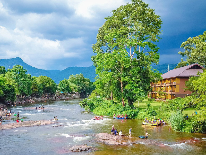 Kang Sam Chan (แก่งสามชั้น) Three level rapids Nakhon Nayok 1696661401Thailand01.jpg