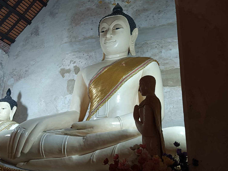 วัดแม่นางปลื้ม (Wat Maenangpluem Temple ) Ayutthaya Province 1702217696Thailand02.jpg