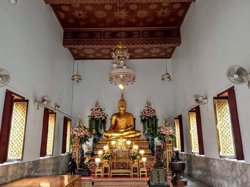 วัดปรินายกวรวิหาร ( Wat Pari nayok Worawihan ) กรุงเทพ โดยเจ้าพระยาบดินทรเดชา 1731338529Sayhithailand01.jpg