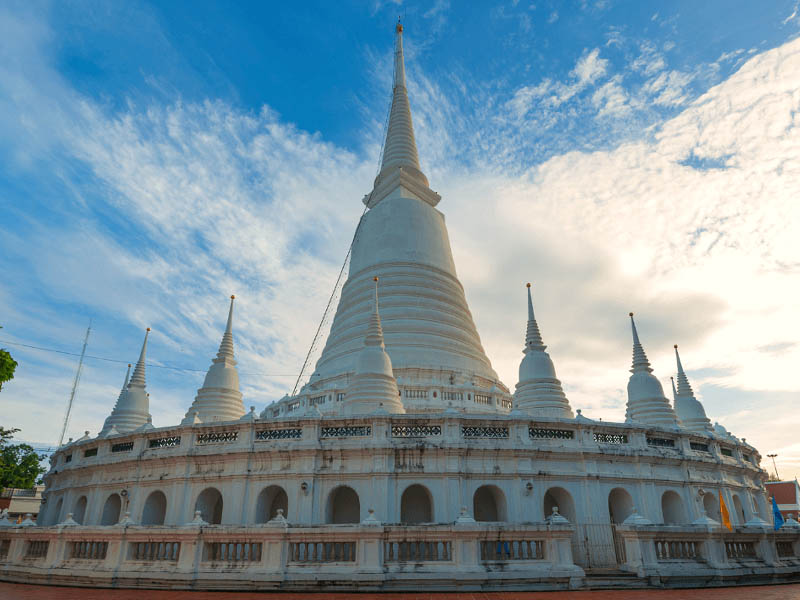 วัดประยุรวงศาวาสวรวิหาร (Wat Prayurawongsawas temple ) กรุงเทพ 1731415548Sayhithailand01.jpg