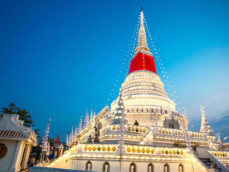 พาเที่ยววัดพระสมุทรเจดีย์ สมุทรปราการ 1733235157Sayhithailand01.jpg