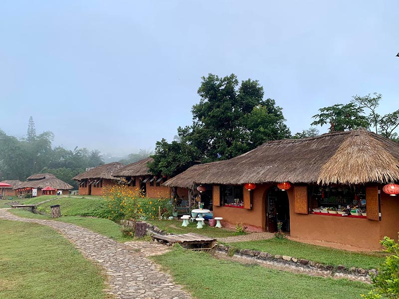 ร้านอาหารจีนยูนนาน หมู่บ้านสันติชล (Santichon Village Pai) จ.แม่ฮ่องสอน 1733323670Sayhithailand03.jpg