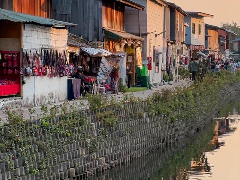 คลองแม่ข่า ( Khlong Mae Kha Canal Village ) จ.เชียงใหม่ 1733636619Sayhithailand02.jpg