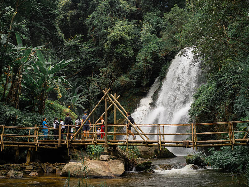 น้ำตกผาดอกเสี้ยว Pha Dok Siew Waterfall ที่ ดอยอินทนนท์ เชียงใหม่ 1733647206Sayhithailand03.jpg