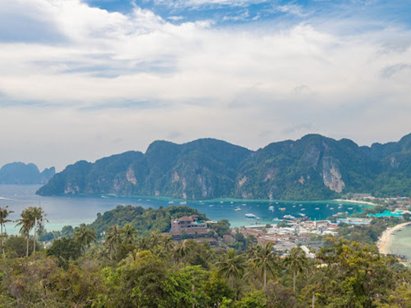 จุดชมวิวเกาะพีพี (Phi Phi Don View Point) กระบี่ 1734788345Sayhithailand01.jpg