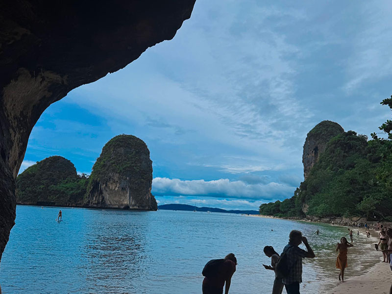 หาดถ้ำพระนาง (Phra nang Cave Beach) อุทยานแห่งชาติหาดนพรัตน์ธารา | กระบี่ 1734790102Sayhithailand02.jpg