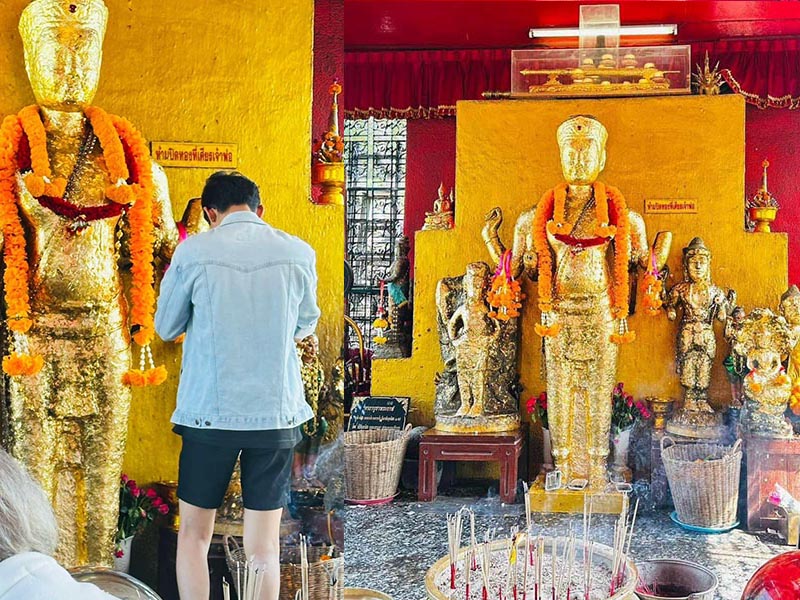 ที่เที่ยวศาลพระกาฬ (Places to visit: Phrakan Shrine @Lop Buri ) เมืองลพบุรี ลพบุรี 1739604965Sayhithailand02.jpg
