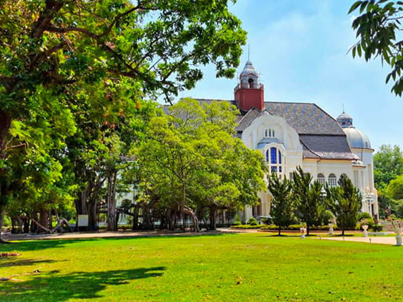 พาเที่ยว พระราชวังบ้านปืน ( Ban Puen Palace ) พระรามราชนิเวศน์ | ที่เที่ยวเพชรบุรี 1739888069Sayhithailand03.jpg