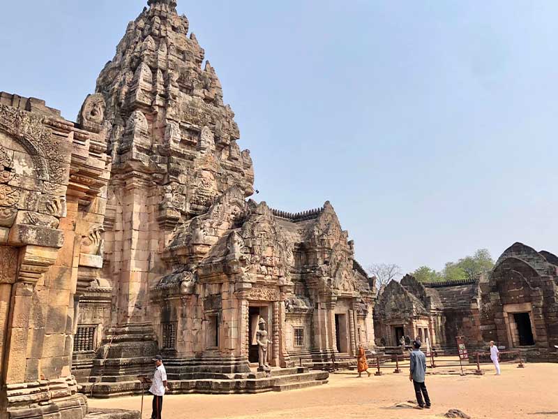 พาเที่ยว อุทยานประวัติศาสตร์พนมรุ้ง อำเภอเฉลิมพระเกียรติ | จังหวัดบุรีรัมย์ 1740753393Sayhithailand01.jpg
