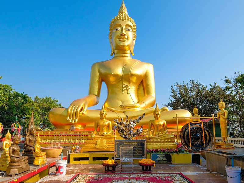 พาเที่ยวขอพร ไหว้พระ วัดพระใหญ่พัทยา ( the Big Buddha Temple in Pattaya ) | ที่เที่ยวชลบุรี 1741496627Sayhithailand01.jpg