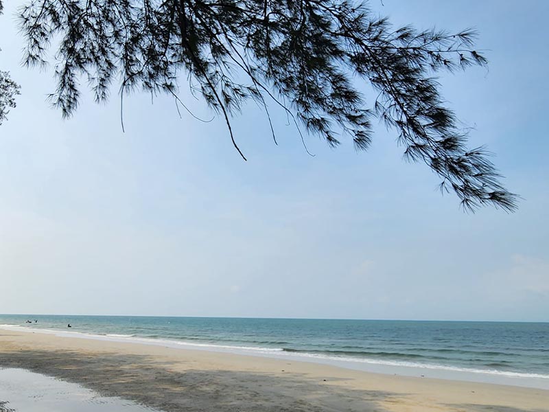 พาเที่ยว หาดบานชื่น (Hat Banchuen) ที่ ไม้รูด คลองใหญ่ | ตราด 1742044207Sayhithailand01.jpg