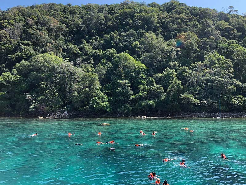 พาเที่ยว ดำน้ำ เกาะหวาย ( Koh Wai Island ) ชมปะการัง ใกล้เกาะช้าง | ทะเลตราด 1742308191Sayhithailand03.jpg