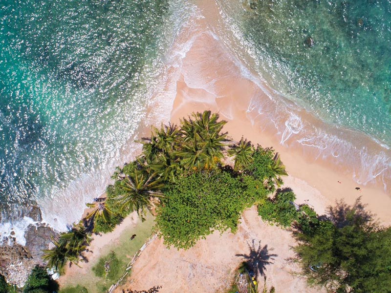 พาเที่ยว หาดยะนุ้ย ( Yanui Beach Phuket ) ตำบลราไวย์ | จังหวัดภูเก็ต 1742732939Sayhithailand02.jpg