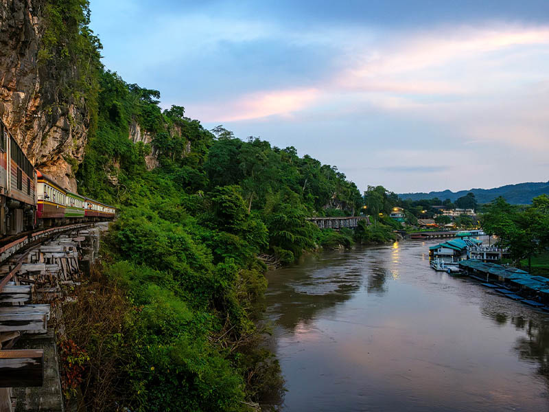 ที่เที่ยวประวัติศาสตร์ ถ้ำกระแซ ทางรถไฟสายมรณะ | กาญจนบุรี 1744378609Sayhithailand01.jpg