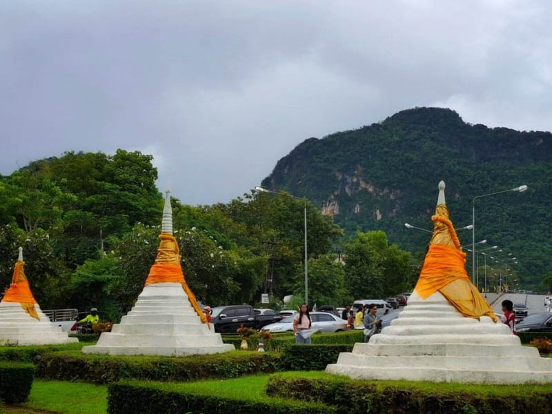 พาเที่ยว ด่านเจดีย์สามองค์ ( Three Pagodas Pass ) | จังหวัดกาญจนบุรี 1744379591Sayhithailand01.jpg
