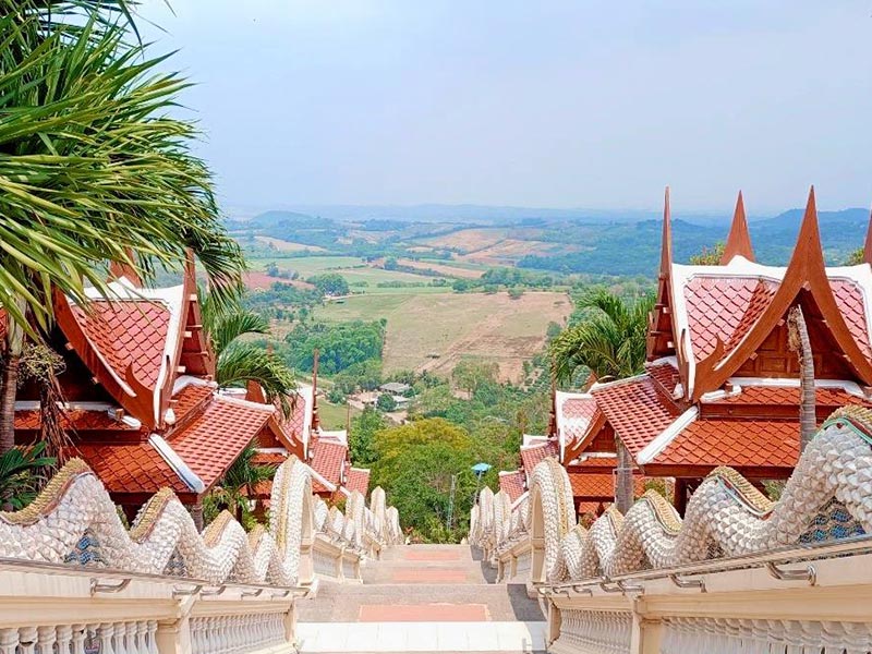พาเที่บวโคราช วัดป่าภูหายหลง (Wat Pa Phu Hai Long) ปากช่อง | นครราชสีมา 1746331005Sayhithailand01.jpg