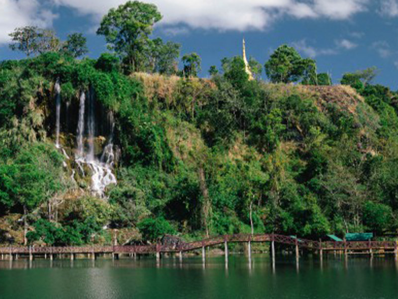 น้ำตกสวยแห่งแม่สอด น้ำตกธารารักษ์ (Thararak Waterfall ) @ตาก | ตาก 1746705195Sayhithailand01.jpg