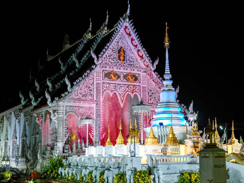 พาเที่ยววัดสวยสีขาว วัดเชียงราย (Chiang Rai Temple) เมืองลำปาง | ลำปาง 1747477300Sayhithailand02.jpg