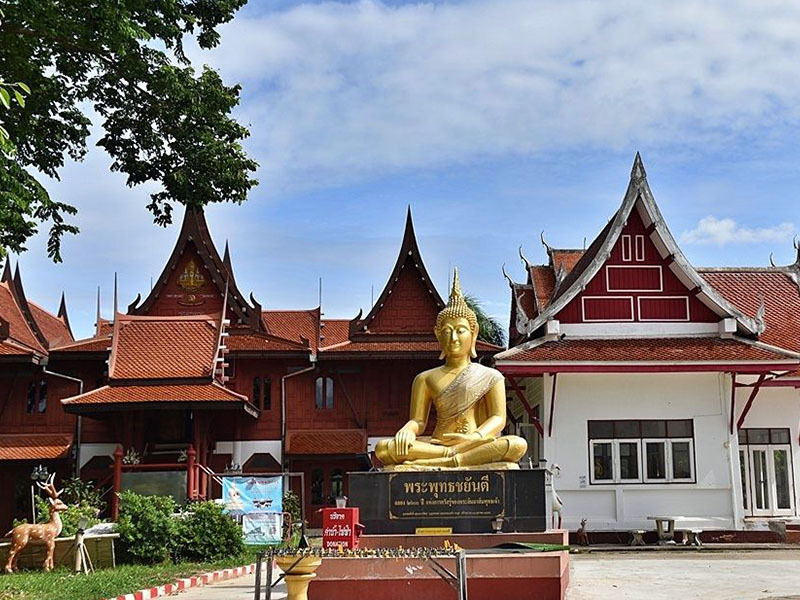 วัดเกาะวาลุการาม ( Koh Walukaram Temple ) อำเภอเมืองลำปาง | ลำปาง 1747480055Sayhithailand01.jpg