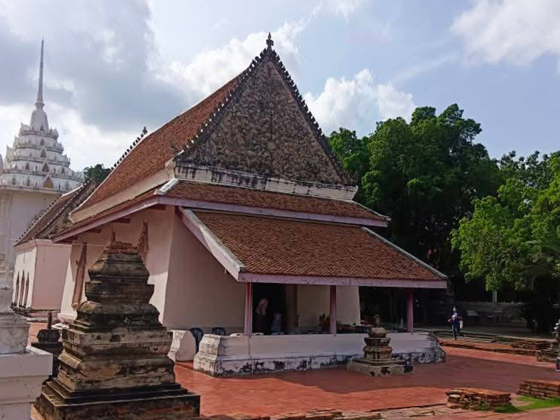 วัดชมภูเวก (Wat Chomphuwek temple) เป็นวัดมอญอายุกว่า 350 ปี | วัดดัง นนทบุรี 1749566786Sayhithailand01.jpg