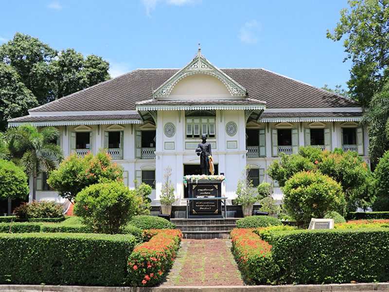 พิพิธภัณฑ์เมืองแพร่ คุ้มเจ้าหลวง (Khum Chaoluang) | เมืองแพร่ 1749966004Sayhithailand01.jpg