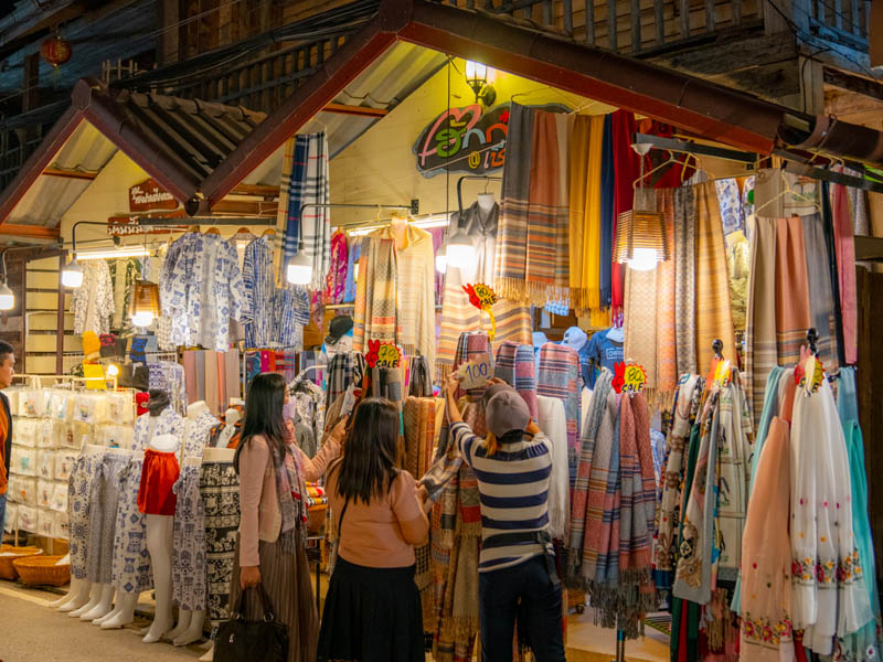 พาเที่ยว ถนนคนเดินเชียงคาน (Chiang Khan Walking Street ) ชมบรรยากาศริมน้ำโขง | จ.เลย 1750560408Sayhithailand02.jpg