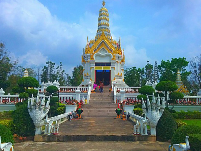 ศาลหลักเมืองสระแก้ว ( Sa Kaeo City Pillar Shrine ) | จังหวัดสระแก้ว 1751168227Sayhithailand01.jpg