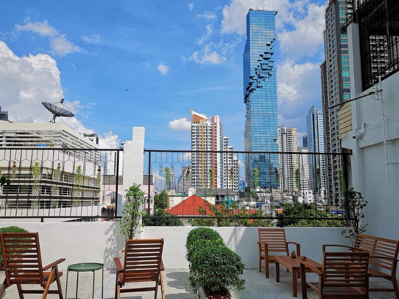 โรงแรม วอร์มวินโดว์ สีลม ( Warm Window Silom ) สีลม บางรัก | กรุงเทพฯ 1751291619Sayhithailand02.jpg