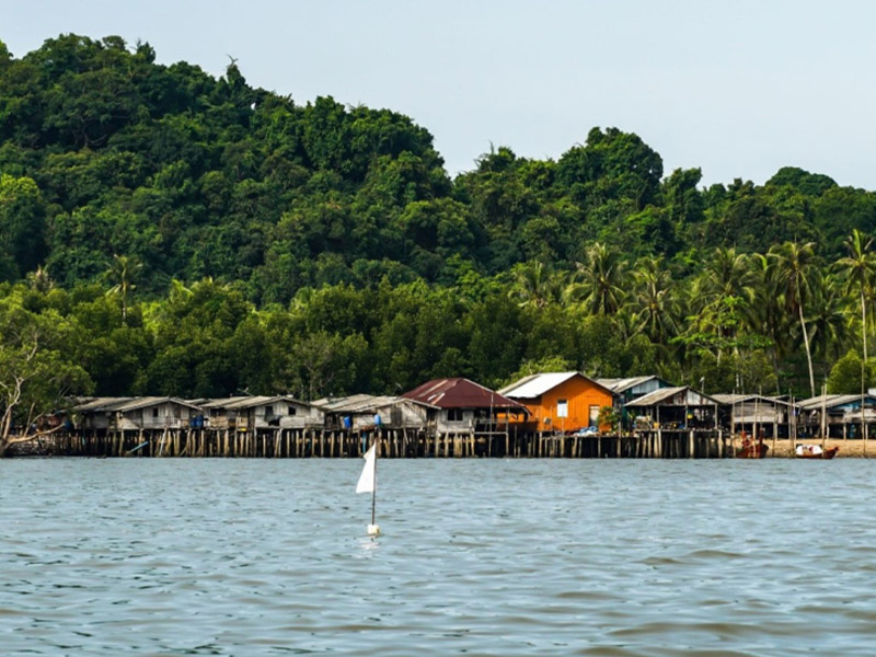 เกาะเหลา ( Koh Lao @Ranong ) ตำบล ปากน้ำ | จังหวัดระนอง 1753596721Sayhithailand01.jpg
