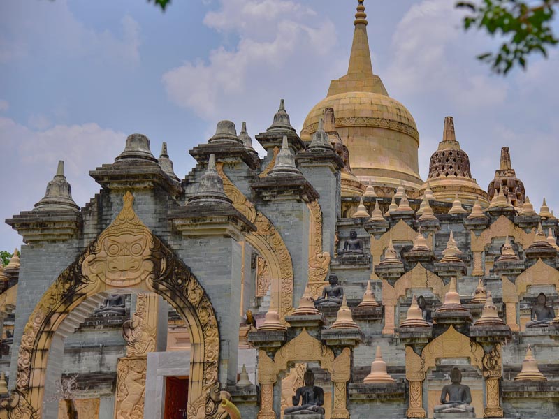 วัดประชาคมวนาราม ( Wat Prachakomwanaram ) อำเภอศรีสมเด็จ | จังหวัดร้อยเอ็ด 1755609449Sayhithailand02.jpg
