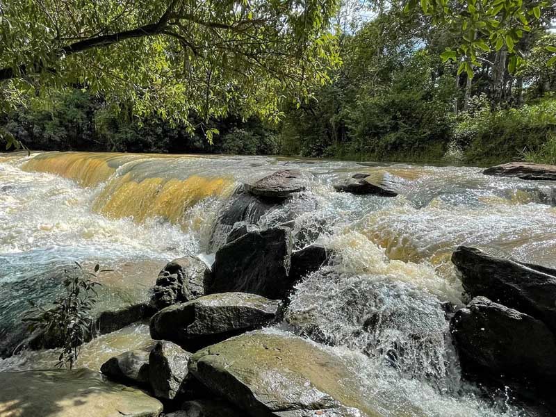 ที่ท่องเที่ยว น้ำตกตาดใหญ่ (Tad Yai Waterfal) ตำบลโคกก่ง | อำนาจเจริญ 1758200162Sayhithailand01.jpg
