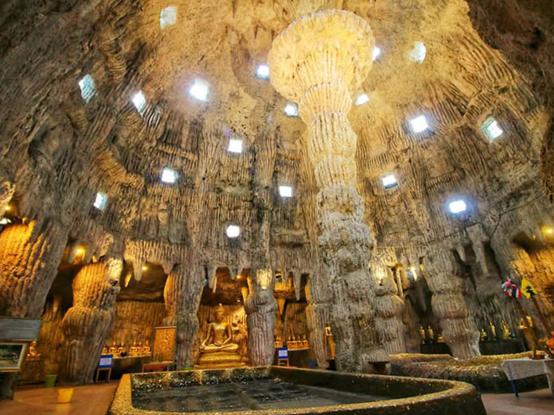 วัดไกลกังวล ( Wat Klai Kangwon ) หรือ วัดเขาสารพัดดีศรีเจริญธรรม | ชัยนาท 1759057560Sayhithailand02.jpg