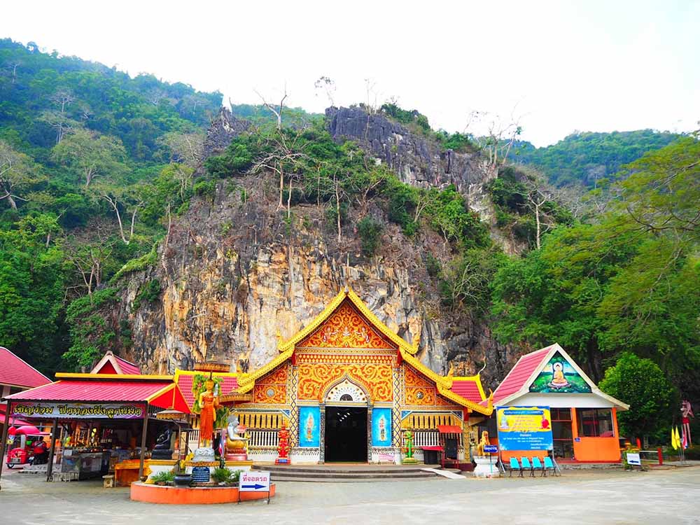 Wat Tham Pla | Chiang Rai