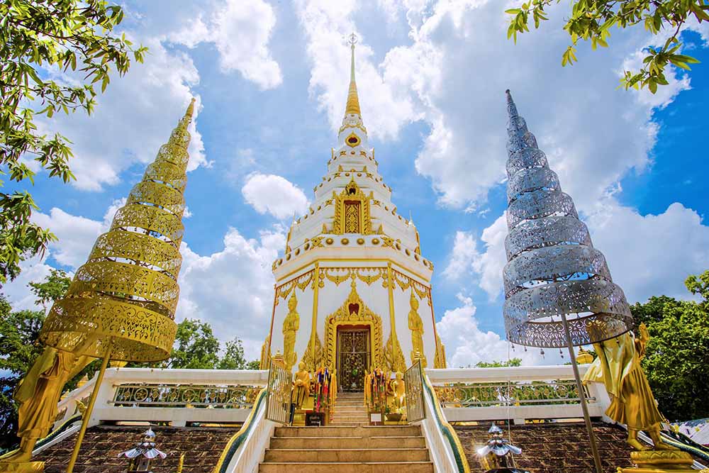 Wat That Mahachai Luang Pu Khamphan , Pla Pak District | Nakhon Phanom