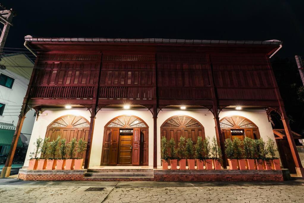 TREETOP - Fong Lee CC (Lampang Walking Street), Mueang Lampang District | Lampang